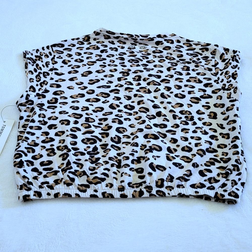 ✨️HP✨️ Tommy Hilfiger Sport🤾‍♀️ Leopard🐆 Print Top - NWT - Picture 14 of 15